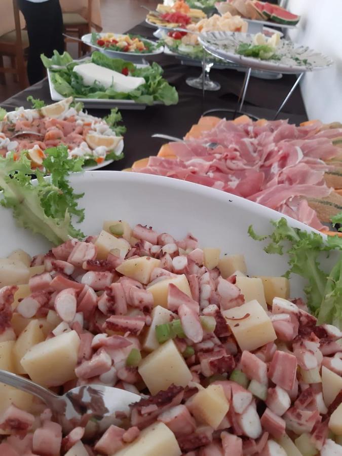 Hotel President 벨레지아아지마리나 외부 사진